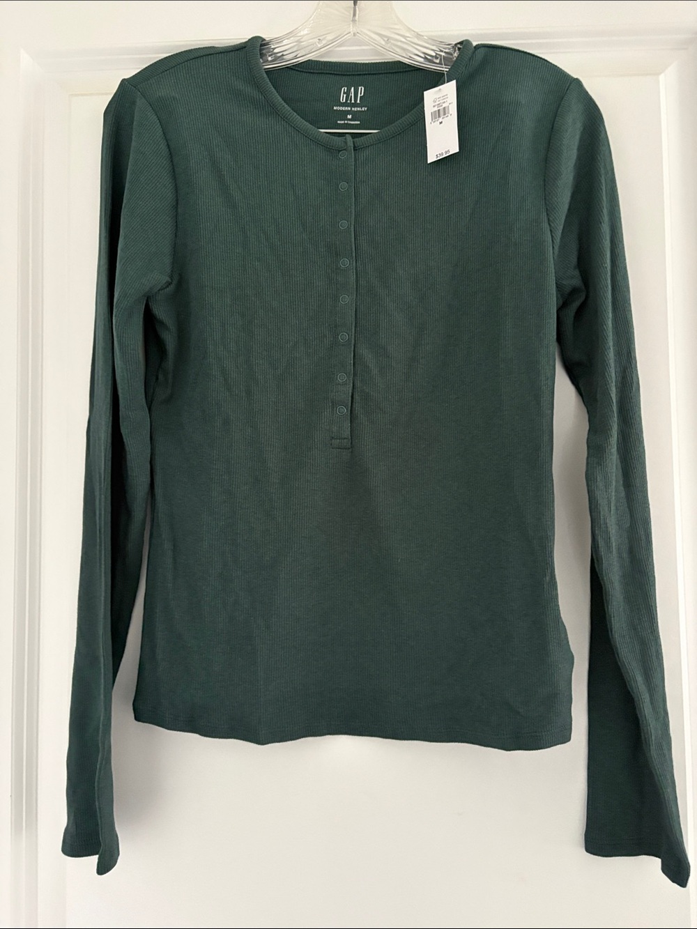 GAP Women's Long-Sleeve Henley Top in Dark Green sz M